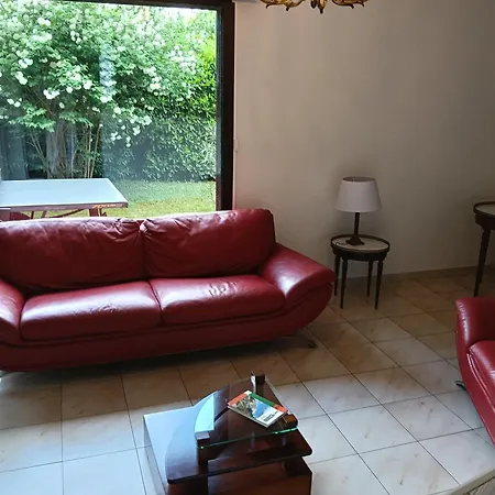 Maison Ensoleillée Très Claire Avec Terrain Clos 9 Personnes *