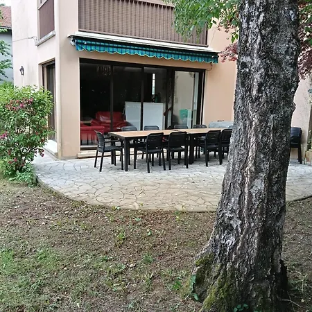 Maison Ensoleillée Très Claire Avec Terrain Clos 9 Personnes Villa *