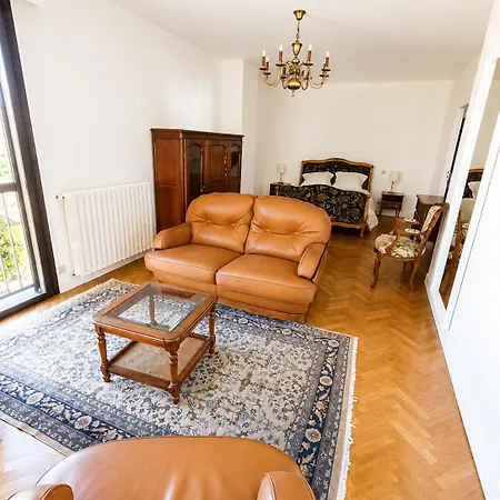 Maison Ensoleillee Tres Claire Avec Terrain Clos 9 Personnes * Saint-Girons (Ariege)